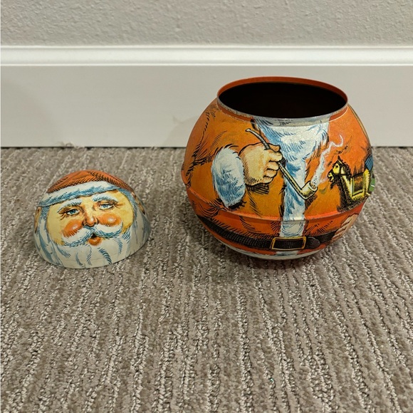 SOLDVintage 7” Santa tin 1980 Bristol Ware / Chein Industries, candy/tobacco tin - Picture 12 of 14